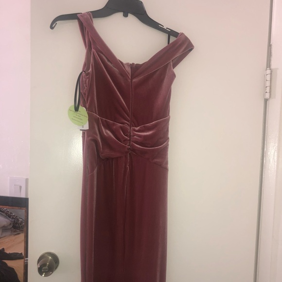 PROM DRESS - Picture 3 of 5